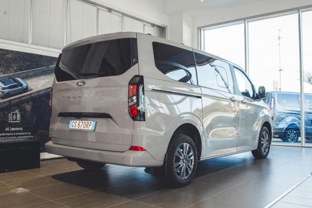 Ford Tourneo Custom Tourneo Custom 320 2.0 EcoBlue 170CV aut. PC Titanium - Foto 3