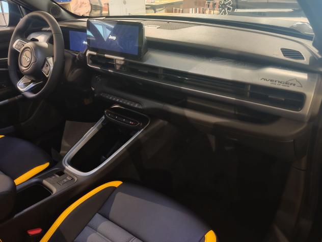 Jeep Avenger 4xe Hybrid 1.2 MHEV 4xe The North Face - Foto 8