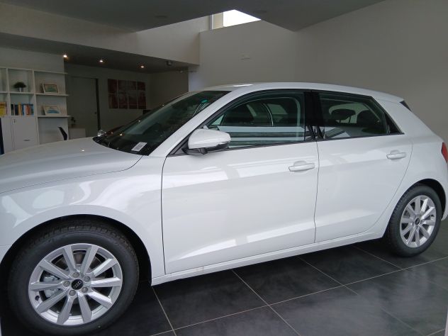 Audi A 1 30 Tfsi Nuova S tronic business Sportback finanziabile PRONTA CONSEGNA - Foto 4