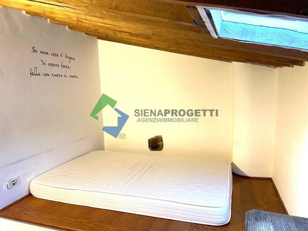 SIENA CENTRO STORICO – CONTRADA DEL BRUCO | APPARTAMENTO RISTRUTTURATO CON SOPPALCO - Foto 11