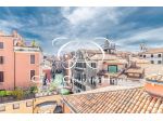 Venezia San Marco: Ultimo Piano con Affacci su Canale
