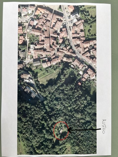 Rustico con area di pertinenza