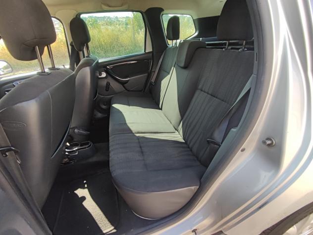 Dacia Duster 1.5 dCi 110CV 4x2 Laurte - Foto 9