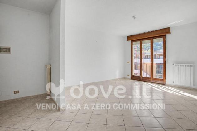 Appartamento di 89 m² con 3 locali e box auto in vendita a Lavena Ponte Tresa - Foto 5