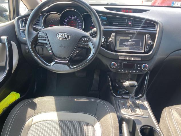 Kia cee'd 1.6 CRDi 136 CV DCT SW EcoDynamics Business Class - Foto 6