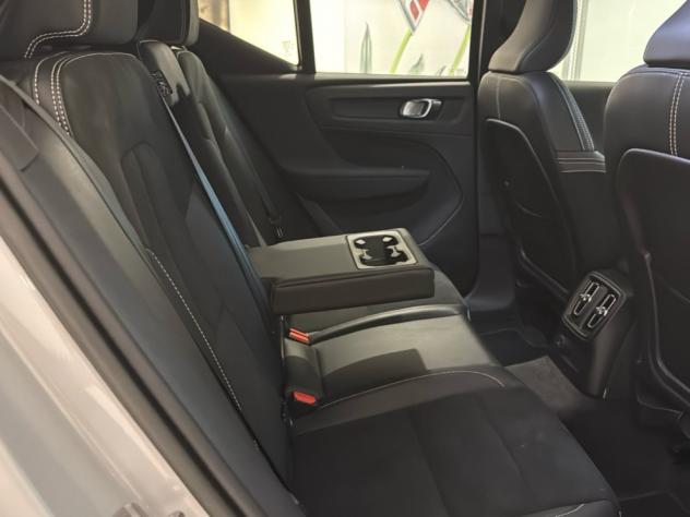 Volvo XC40 Recharge T5 Recharge PHEV R-design Navi Fari LED Cerchi 19” - Foto 6