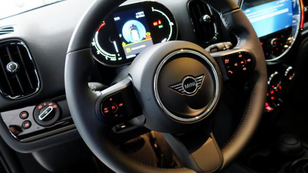 Mini Cooper D Countryman 2.0 150CV AUTOMATICA CLASSIC ENIGMA BLACK - FULL LED CARPLAY FULL DISPLAY CLIMA BZ SENSOR CERCHI R18 - Foto 5