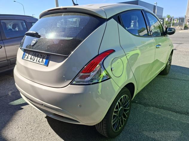 Lancia Ypsilon 1.2 69 CV 5 porte GPL Ecochic Gold - Foto 5