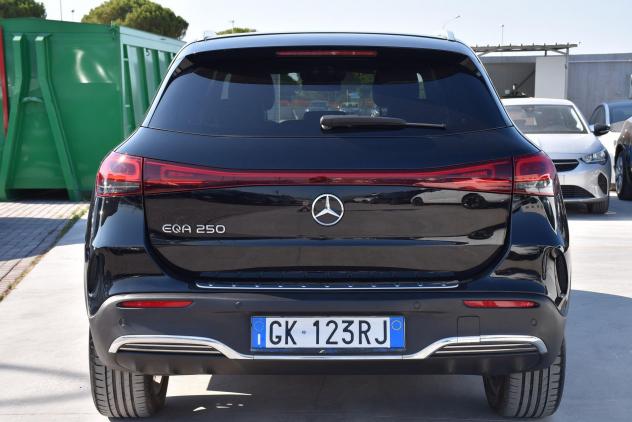 Mercedes-Benz EQA 250 Premium Plus *LUCI AMBIENTE* - Foto 5