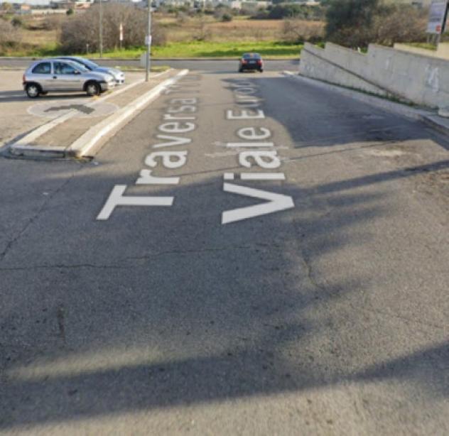 Immobile in asta di 16 m², box auto in vendita a Bari - Foto 3