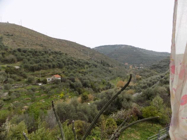 VENDESI A COSTA D'ONEGLIA IN CENTRO PAESE , CASETTA SU DUE PIANI , DA RISTRUTTURARE - Foto 5