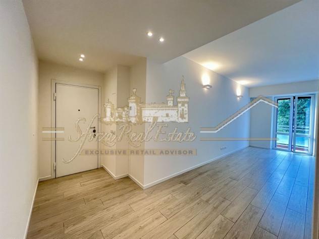 Affitto Appartamento Finemente Ristrutturato con Box Singolo Chiuso Incluso - Foto 5