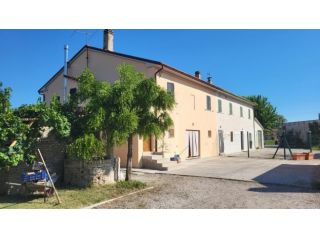 Quadrilocale in affitto a Senigallia