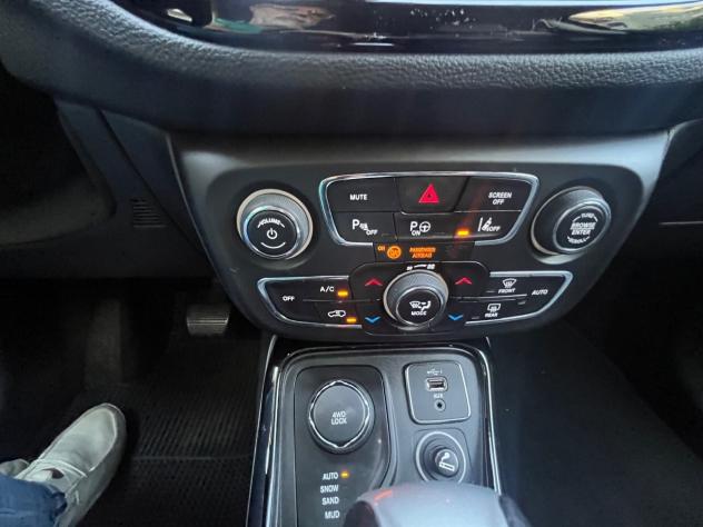 Jeep Compass 2.0 Multijet II aut. 4WD Limited - 2019 - Foto 10