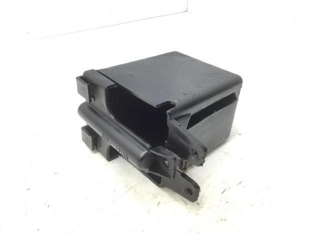 APRILIA SCARABEO 2T MINARELLI 50 SCATOLA VANO E TAPPO BATTERIA 2000 2005
