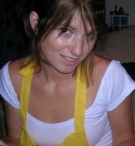 Donna di Pescolanciano, 27 anni. Fisico Magro Tel: