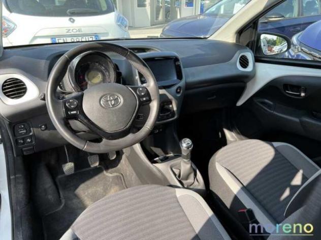 TOYOTA Aygo 1.0 72 CV x-play rif. 19121110 - Foto 5