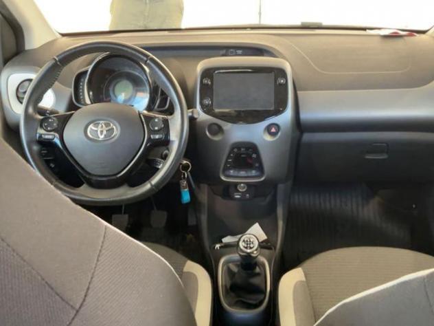 TOYOTA Aygo Connect 1.0 VVT-i 72 CV 5 porte x-play rif. 24181183 - Foto 9