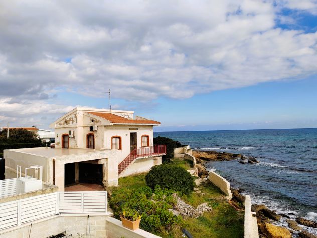 9 – Villetta sul mare Cicirata
