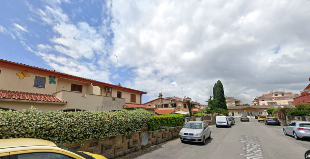CERVETERI TRILOCALE ARREDATO CON BALCONE