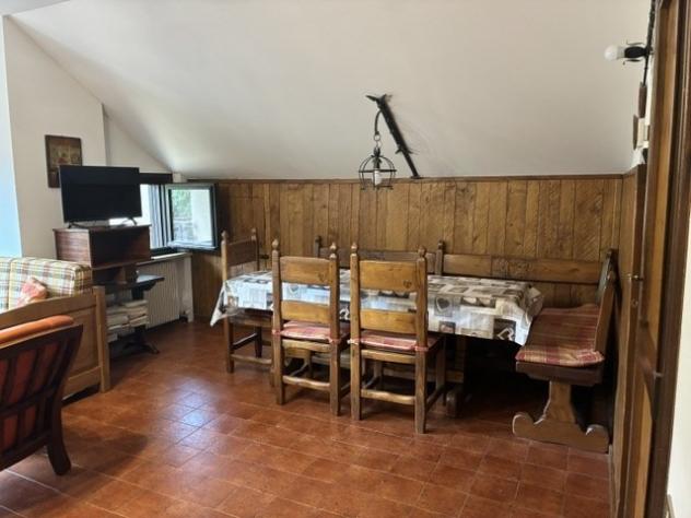 SPLENDIDO TRILOCALE CON DUE BAGNI, CUCININO, AMPIO SOGGIORNO, RIPOSTIGLIO, GARAGE, OTTIMA POSIZIONE. - Foto 5