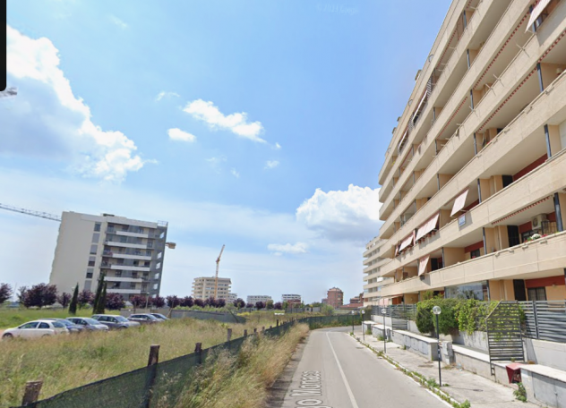 FONTE LAURENTINA BILOCALE ARREDATO CON POSTO AUTO