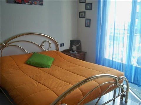Bilocale con balcone, cantina e posto auto - Foto 6