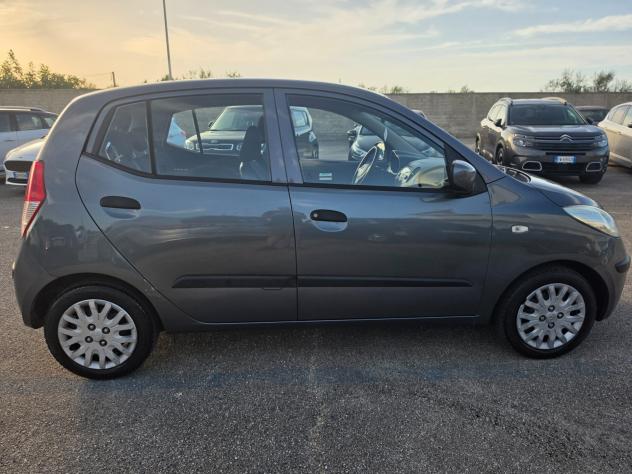 Hyundai i10 1.1 BENZINA - Foto 3
