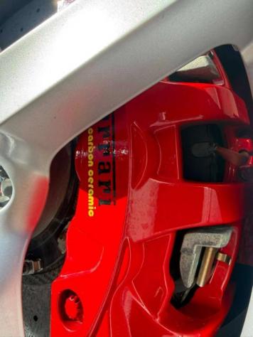 Ferrari 488 Spider 3.9 dct SOLLEVATORE/ ROSSO SCUDERIA/TELECAMERE ANT. E POST./CARBONCERAMIC/cruise/Navi/Cerchi 20" - Foto 8