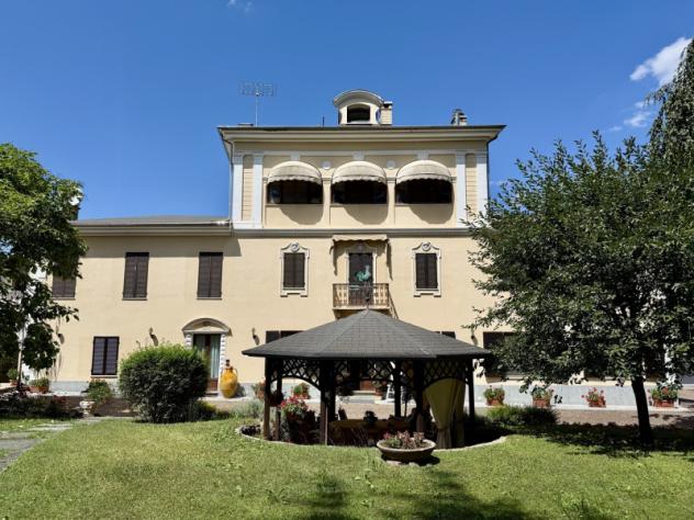 Casa di campagna in Via Fratelli Bottero