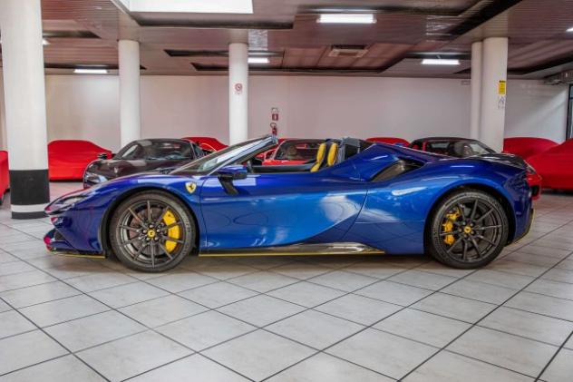 FERRARI SF90 Spider TAILOR MADE|ASSETTO FIORANO ESTESO|CARBON rif. 24161560 - Foto 4