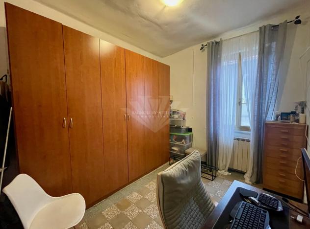 APPARTAMENTO di 5 vani e di 87 mq (PIETRASANTA) rif. 016/V - Foto 5