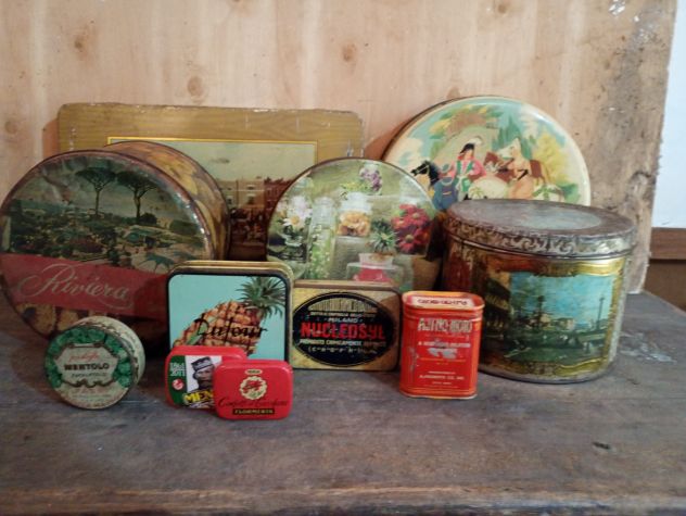 Scatole in latta vintage gruppo 1