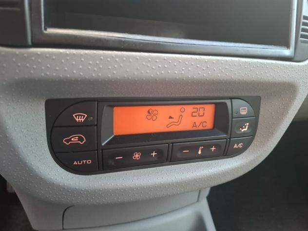 Citroen C3 1.4 HDi Exclusive - Foto 9