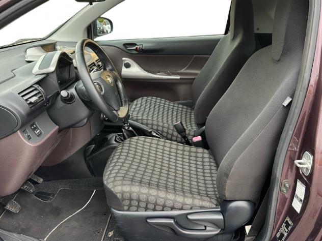 Toyota iQ VVT-I ZERO - Foto 9