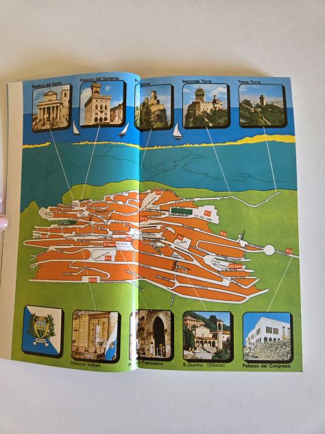 Libro "San Marino e la sua storia", testi di Marino Cardinali. Guida souvenir. - Foto 2