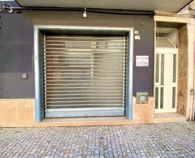 LOCALE COMMERCIALE VIALE MARGHERITA - MONDRAGONE - Rif. F2935 - Foto 4