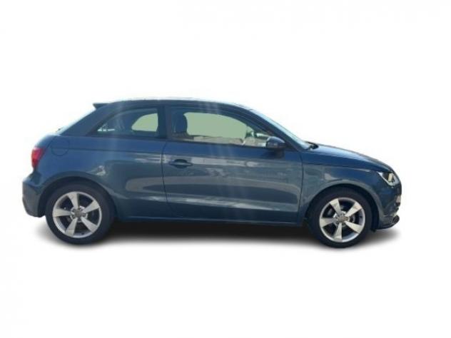 AUDI A1 SPB 1.0 TFSI ultra Admired rif. 23960602 - Foto 3