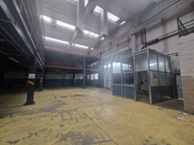 Immobile di 2463 m² con più di 5 locali in vendita a Baranzate - Foto 14
