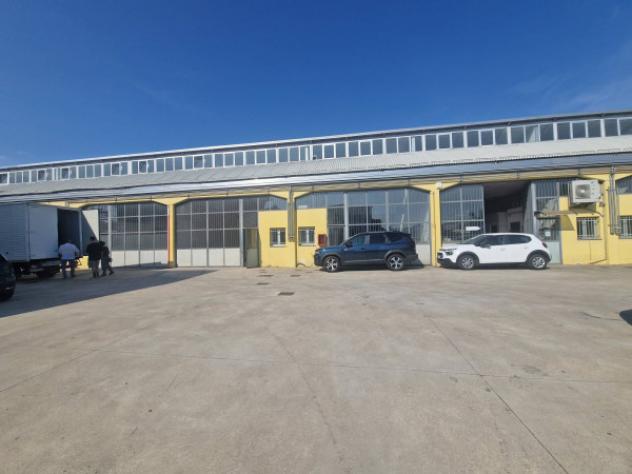 Immobile di 200 m² in affitto a Cornaredo - Foto 13