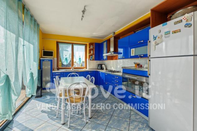 Appartamento di 180 m² con più di 5 locali in vendita a Carate Brianza - Foto 11