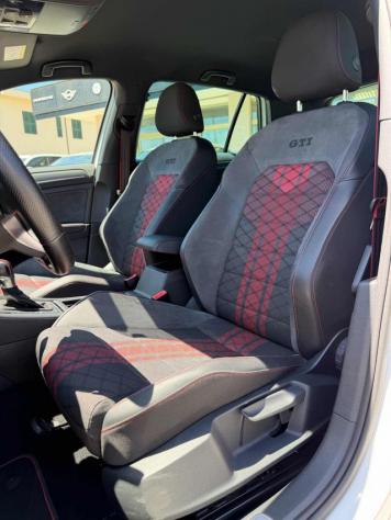 VOLKSWAGEN Golf GTI 2.0 TSI TCR DSG 5p. BlueMotion Technology rif. 23351893 - Foto 9