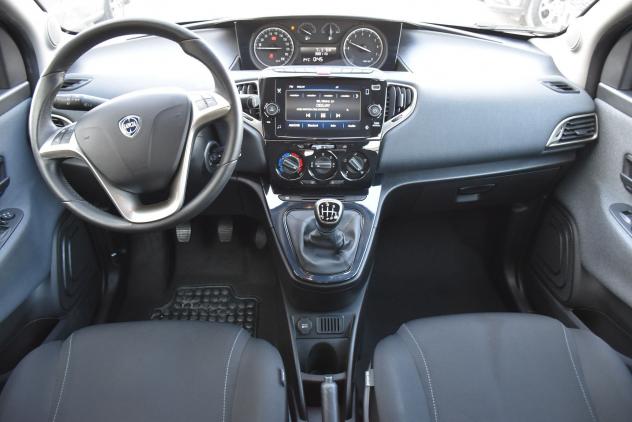 Lancia Ypsilon Ypsilon 1.0 firefly hybrid Gold s&s 70cv - Foto 7