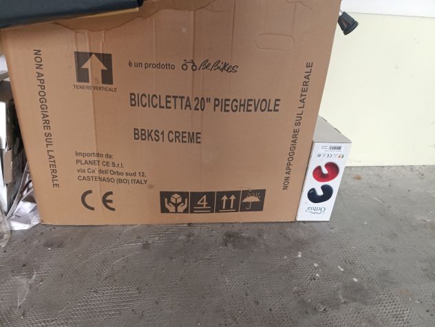 vendesi bicicletta da donna