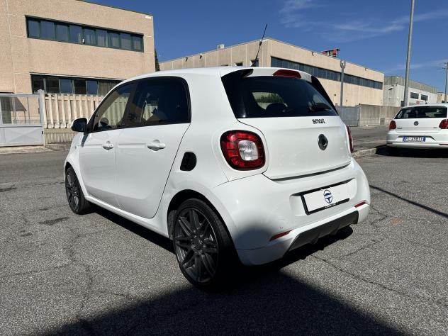 smart forfour 1.0 Twinamic Brabus 71cv - Foto 4