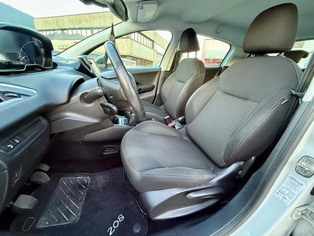 Peugeot 208 1.2i 82CV Allure 99.000Km NEOPATENTATI - Foto 10