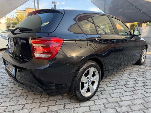 BMW 116 i 5p Sport XENON+PDC IDONEA NEOPATENTATO - Foto 6