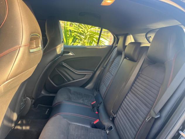 Mercedes-benz GLA 180 d Executive Amg - Foto 6