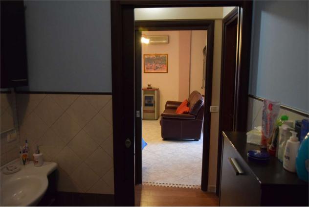 V001842 - VILLA DA 140 MQ 40 MQ VERANDA 2300 MQ GIARDINO - Foto 17
