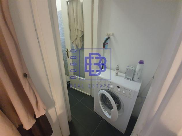 Bilocale arredato posizione comodissima e servitissima - Foto 9
